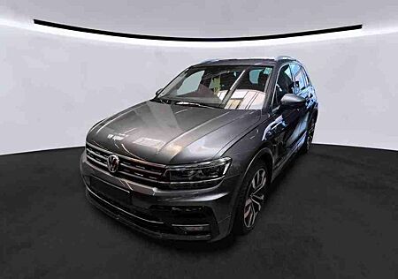 VW Tiguan Volkswagen R-Line 2.0 TDI/DSG/LED/VIRTUAL/PANO/AHK/