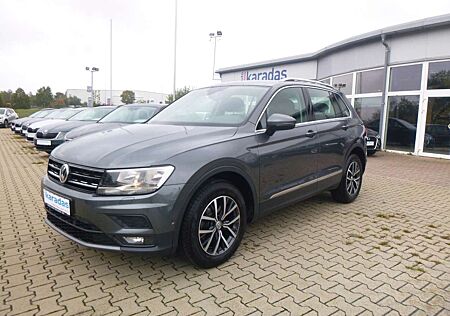 VW Tiguan Volkswagen 2,0 TDI 4Motion AUT/NAV/KAM/SHZ/ACC