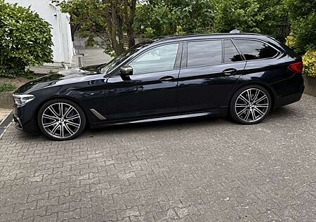 BMW M550d M550 xDrive Touring Aut. VHB,PANO,360,HUD,LED,