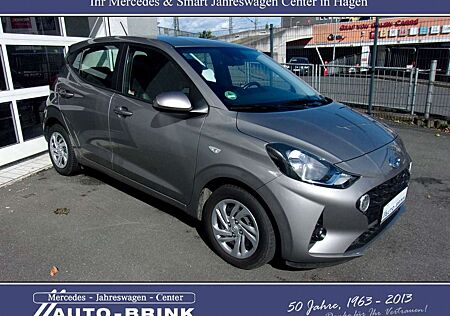 Hyundai i10 Select mit Sitzhzg./Lenkradhzg./PTS/Spur Ass