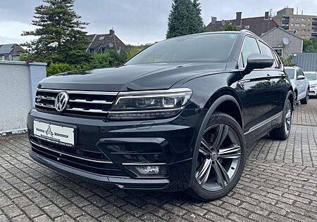 VW Tiguan Volkswagen Allspace R-Line 4Motion Navi LED Digitalt