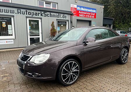 VW Eos Volkswagen 2.0 LEDER°KLIMATR°PDC°SZHG°TEMPOM°18"ALU!