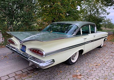 Chevrolet Impala TurboGlide-Automatic, Sedan