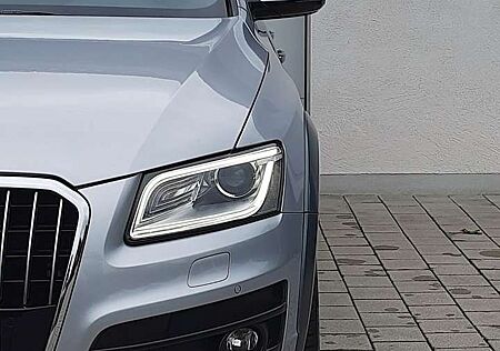 Audi Q5 2.0 TDI quattro/2xS-Line/Pano/AhK/Kam/20"
