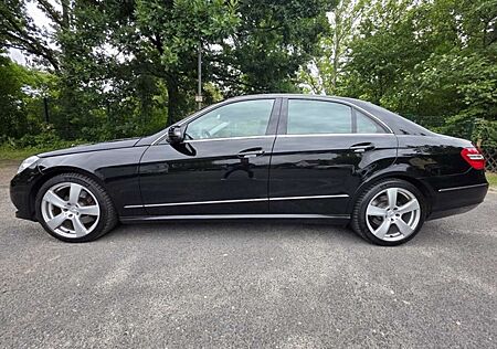 Mercedes-Benz E 350 Avantgarde 4 Matic Vollausstattung