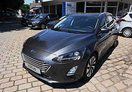 Ford Focus Cool & Connect