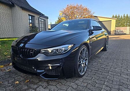 BMW M4 competition Coupe Schalter H&K Carbon Kamera