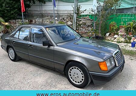 Mercedes-Benz E 230