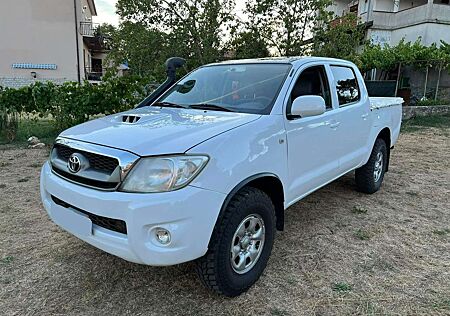 Toyota Hilux 4x4 Double Cab 156000 KM