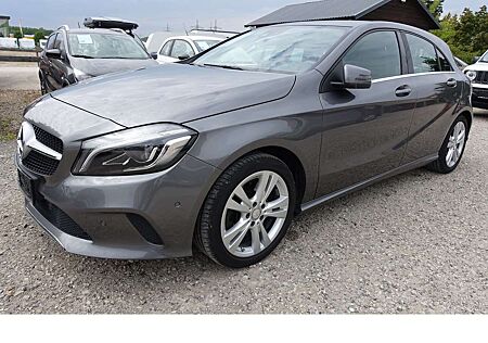 Mercedes-Benz A 250 BlueEfficiency Pano Navi PDC 8x Alu AHK