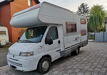 Caravans-Wohnm Dethleffs Advantage A5891 Alkoven