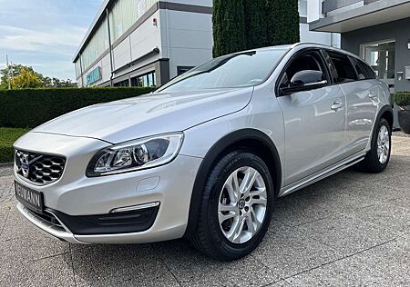 Volvo V60 CC V60 Cross Country Momentum