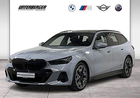 BMW 540 d xDrive Touring M Sportpaket AHK Iconic Pano ACC