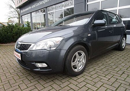 Kia Cee'd Ceed / Neu TÜV