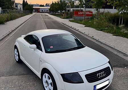 Audi TT Coupe 1.8 T Original Weiß Tüv NEU