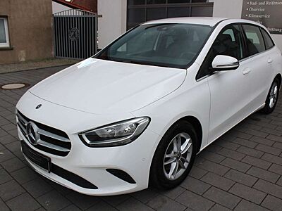 Mercedes-Benz B 160 d STYLE (RÜCKFAHRKAMERA,TEILLEDERSITZE)