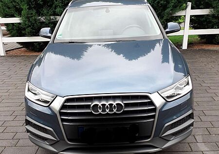 Audi Q3 1.4 TFSI ultra / KEYLESS / BI-Xenon / BOSE