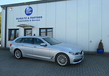 BMW 530 d Touring xDrive Luxury Line / Pano, Head-Up
