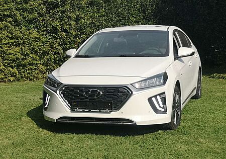 Hyundai Ioniq Plug-in-Hybrid 1.6 GDI Prime FL in Vollausstattung