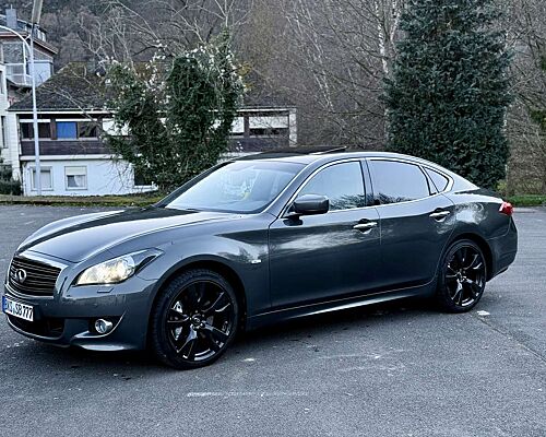 Infiniti Q70 37S