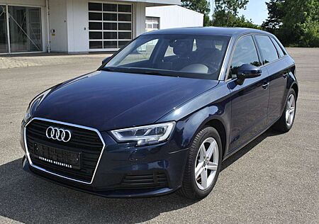 Audi A3 Sportback 35 TFSI S Tronic LED SHZ Kamera 1Hand