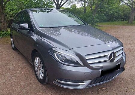 Mercedes-Benz B 180 CDI (BlueEFFICIENCY) 7G-DCT