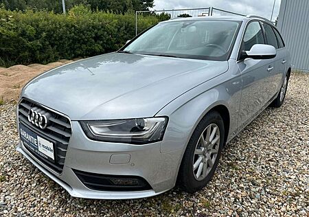 Audi A4 Avant2.0TDI*Attraction*XEN*AHK*8FACH*TOP!