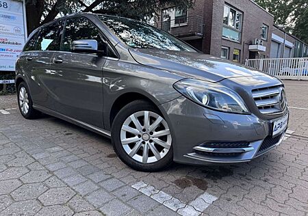 Mercedes-Benz B 200 B200 BI-XENON SITZHZG. NAVI PARK-ASSIST ALU PDC