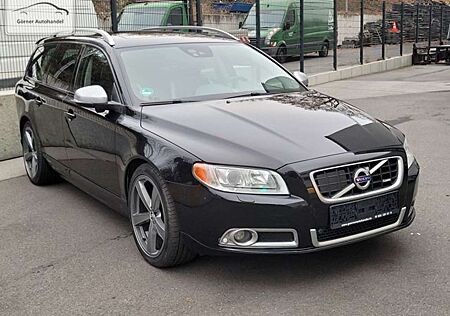 Volvo V70 V 70 D5 AWD ATG R-Design Leder+Schiebedach