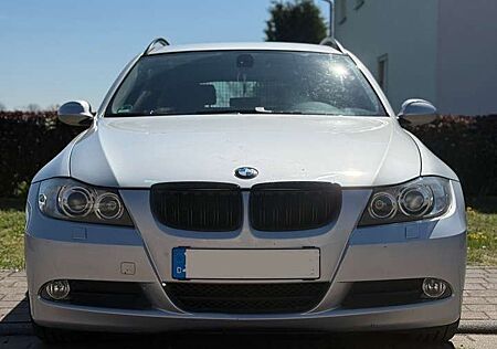 BMW 320i 320 Touring