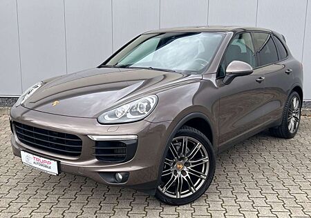 Porsche Cayenne 3.0 TDI/Bi-Xenon/R-Kam/AHK/Pano/Bose/Nav