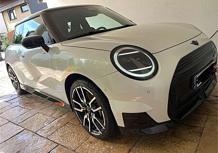 Mini Cooper SE JCW SE Frauenfahrzeug Neuzustand Pano HUD Keyless