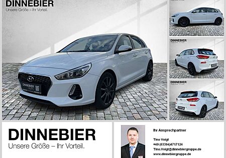 Hyundai i30 Lim. **Klima/Sitzhzg./DAB**