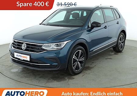 VW Tiguan Volkswagen 2.0 TDI Active Aut*NAVI*LED*ACC*CAM*PDC*SHZ*AHK*