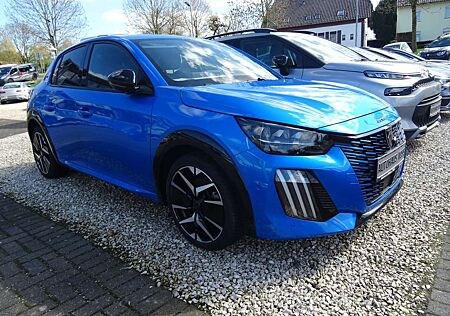 Peugeot 208 PureTech 100 GT aus 1. Hand