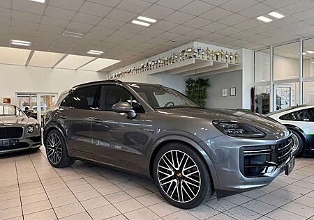 Porsche Cayenne Turbo E-Hybrid PCCB/Panorama/PDCC