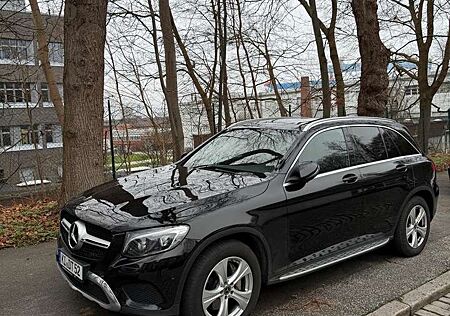 Mercedes-Benz GLC 250 4Matic 9G-TRONIC AMG Line