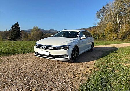 VW Passat Variant Volkswagen 2.0TDI DSG Comfortline AHK 8-Fach