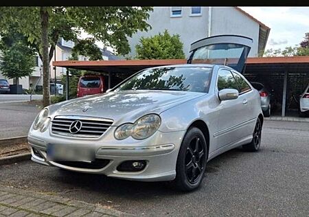 Mercedes-Benz C 220 CDI (LA)(203.708)