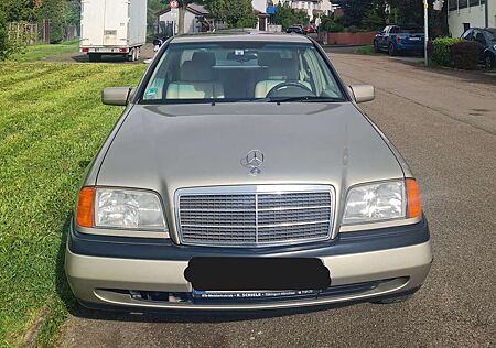 Mercedes-Benz C 180 Sport