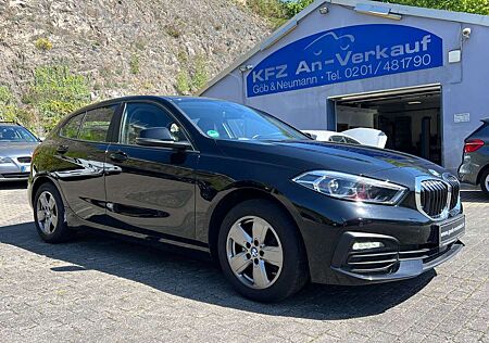 BMW 118 i Advantage Aut. Navi LED
