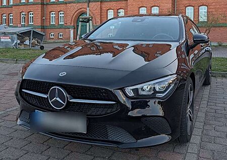 Mercedes-Benz CLA 180 Shooting Brake 7G-DCT Progressive (Neueste Gen.)