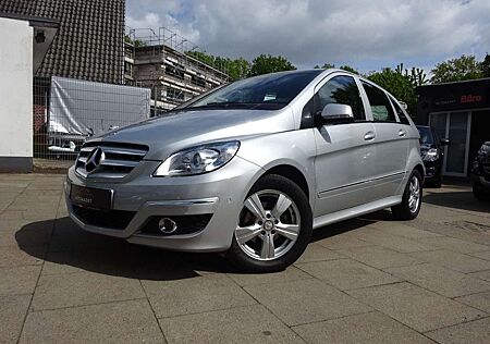 Mercedes-Benz B 180 B -Klasse / SHZ / AHK / 2-Hand