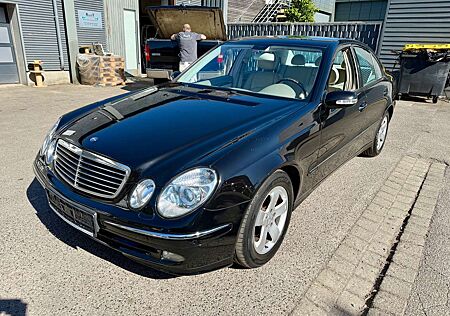 Mercedes-Benz E 320 CDI Avantgarde 1.Hand Automatik TÜV+SERVICE NEU