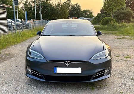 Tesla Model S 75D Free Supercharging, FSD