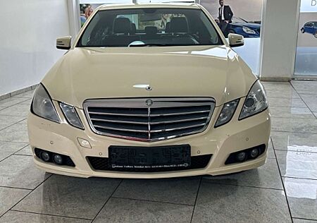 Mercedes-Benz E 200 TAXI CDI BlueEfficiency TÜV 3/27 StandHZG Navi K