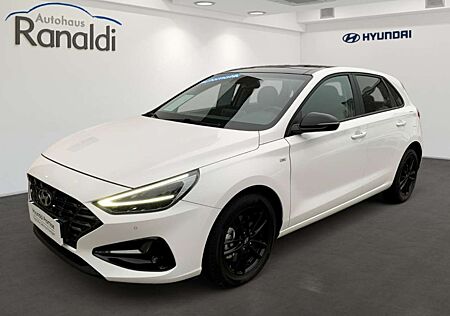 Hyundai i30 Intro Edition++PANODACH++AUTOMATIK!