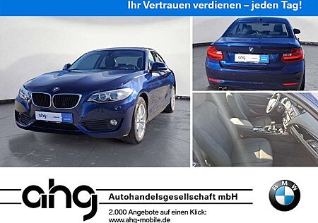 BMW 220 i Coupe Advantage Navigation/Anhängerkupplung