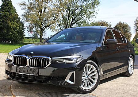 BMW 520 d Luxury Line Glasdach LCI Kamera 1.Hand