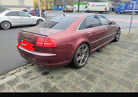 Audi A8 3.0 TDI DPF quattro Langversion
